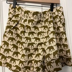 Cartonnier Anthropologie Olive  Elephant Cream  Women's Shorts 6 boho travel